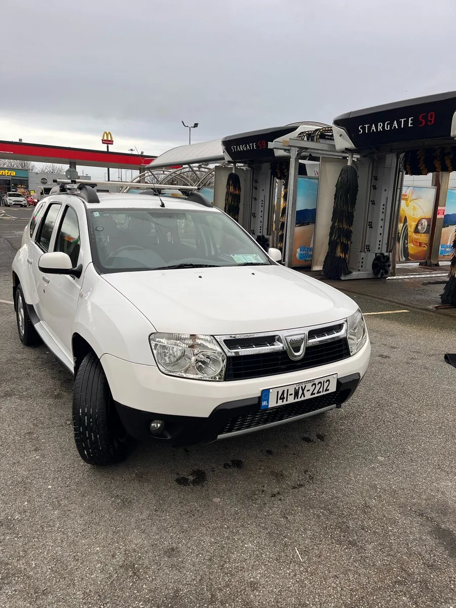 Dacia Duster 4wd - Image 3