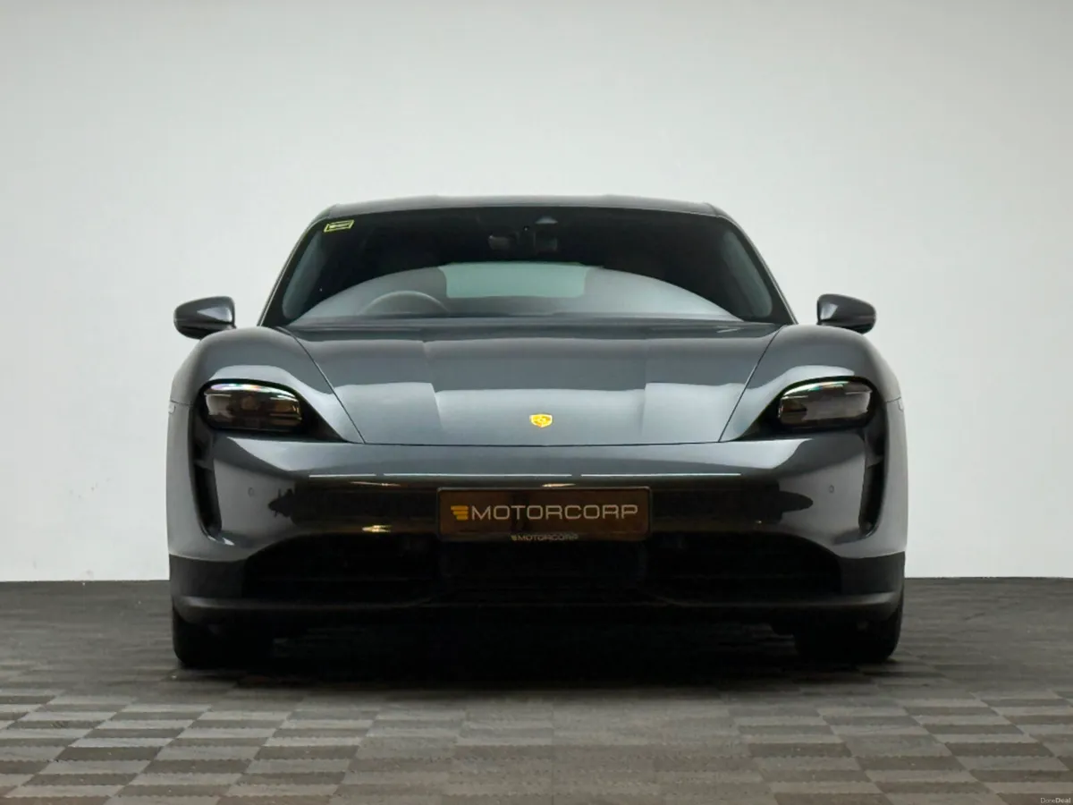 Porsche Taycan TAYCAN - Image 2
