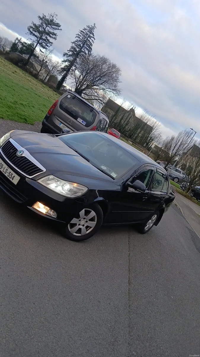 09 Skoda Octavia 1.9TDI AUTOMATIC DSG - Image 1