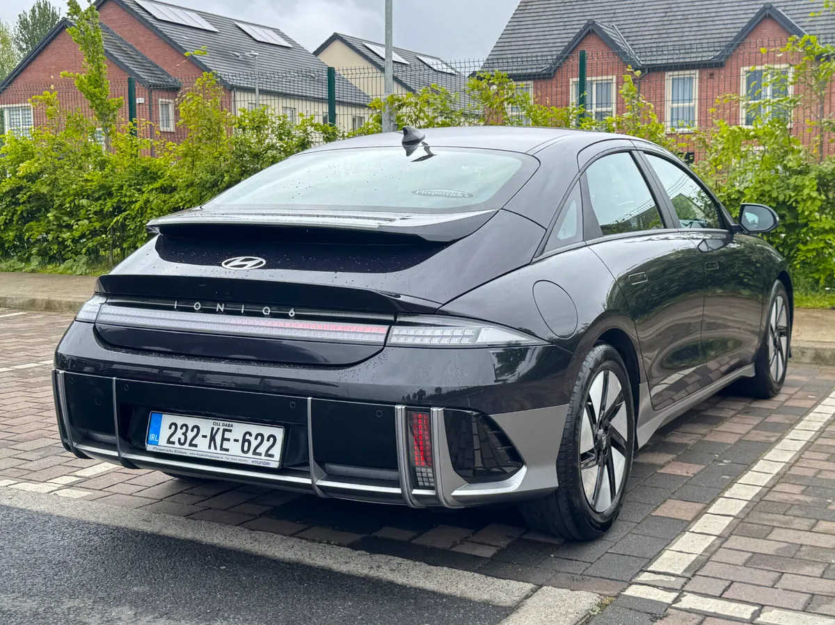 IONIQ 6 Signature 430 km's Range- 53 kwh - 2023 - Image 4