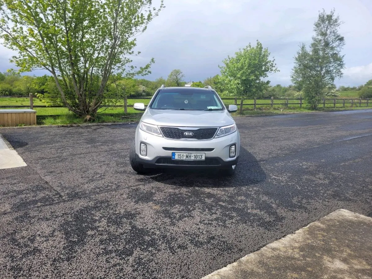 Kia sorento  nct 5/27! Taxed !high spec!2015 - Image 4