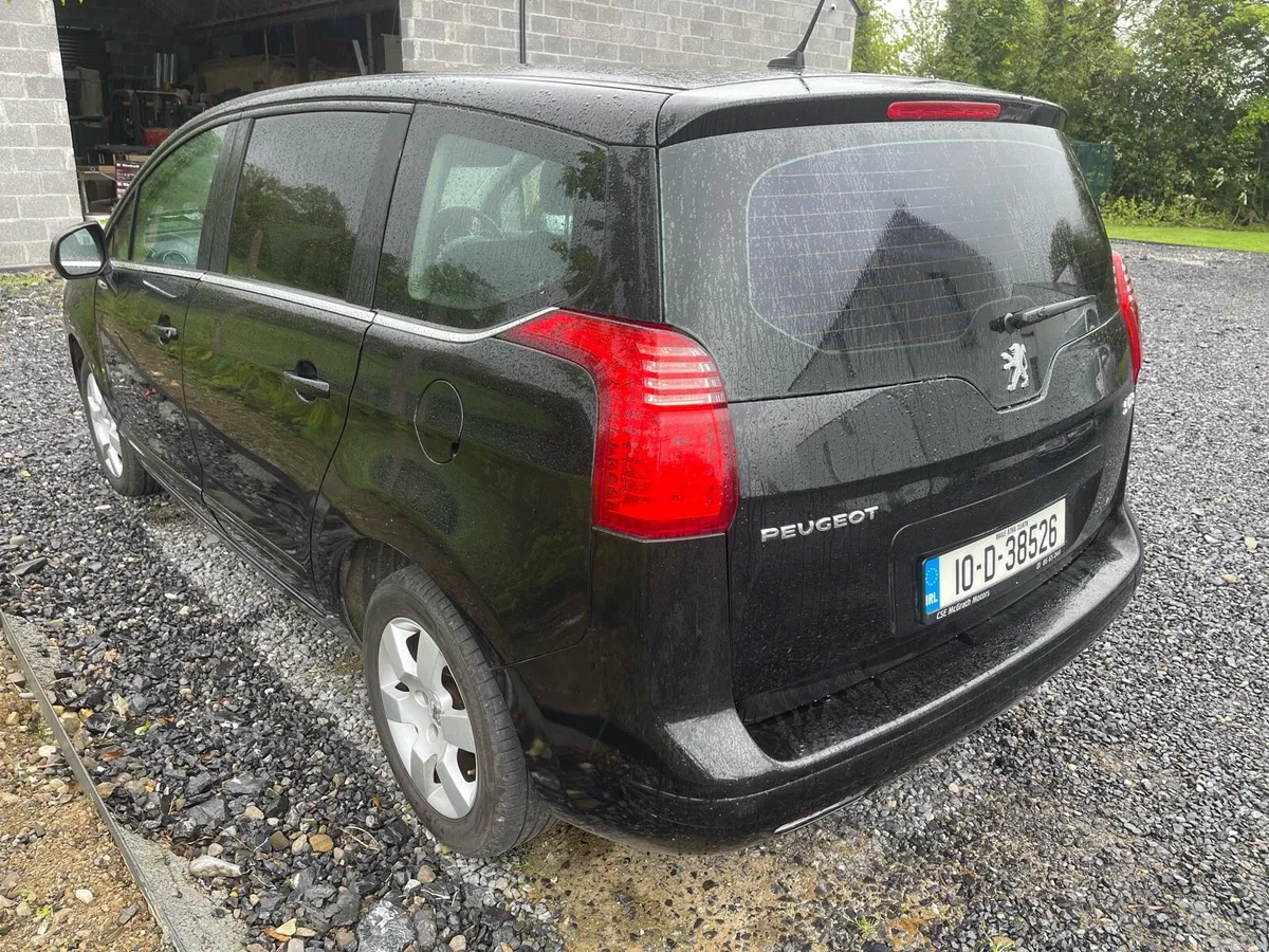 Peugeot 5008 - Image 2