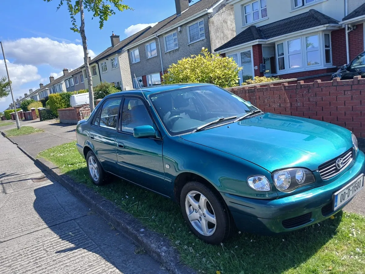TOYOTA COROLLA - Image 2