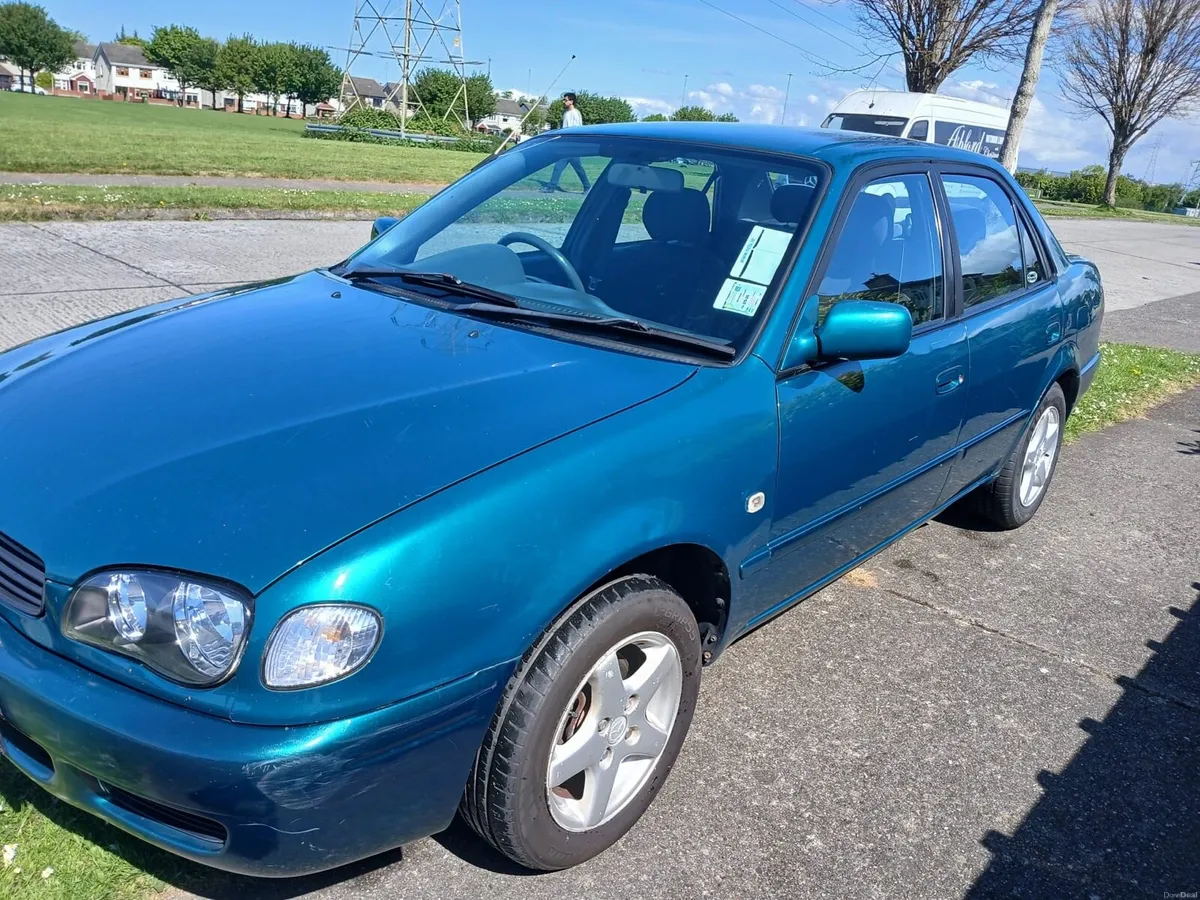 TOYOTA COROLLA - Image 4