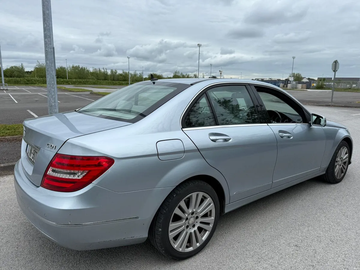 Mercedes - Image 4