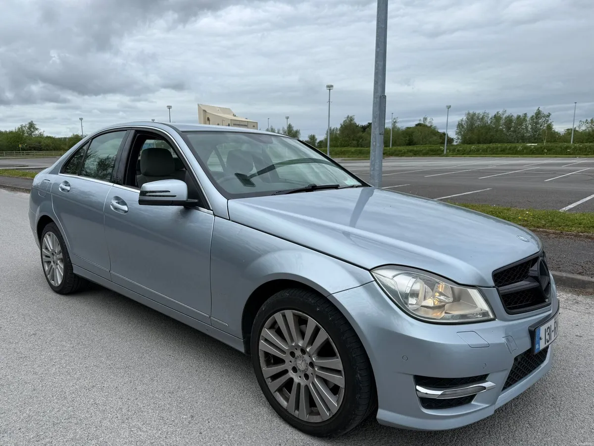 Mercedes - Image 2