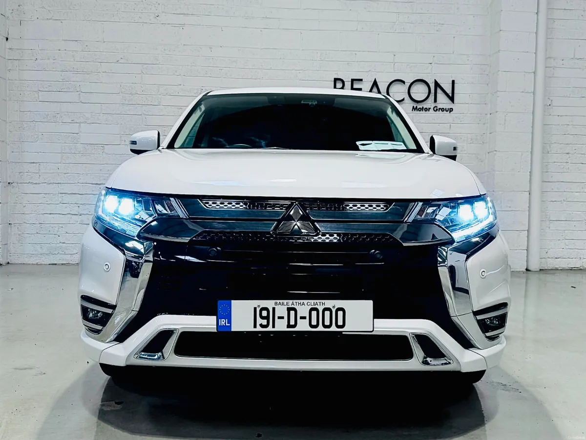 *45,000 MILES*2.4 AUTO HYBRID PLUG-IN*4X4*MITSUBIS - Image 4