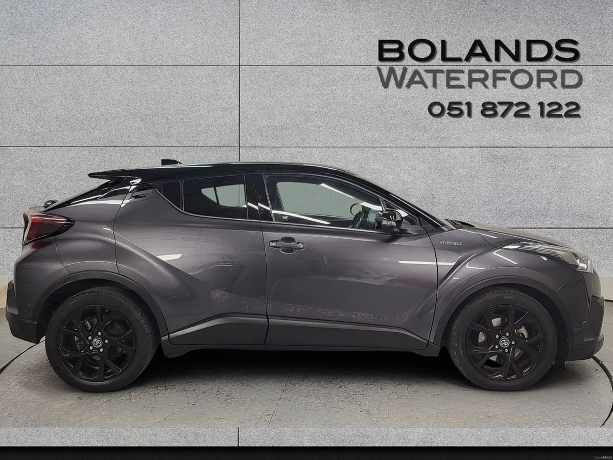 Toyota C-HR 1.8 HYBRID LUNA - Image 3
