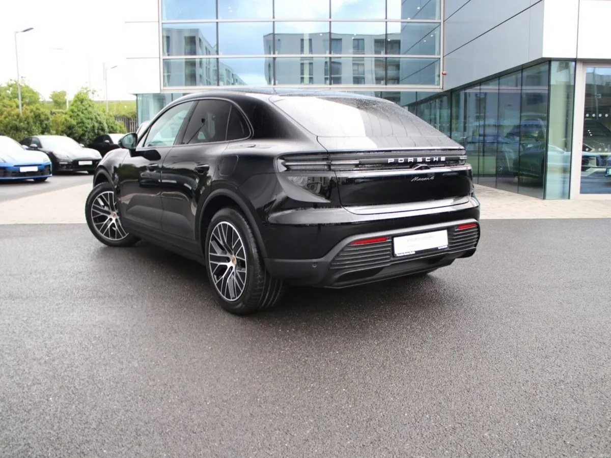 Porsche Macan Macan 4 - Image 2