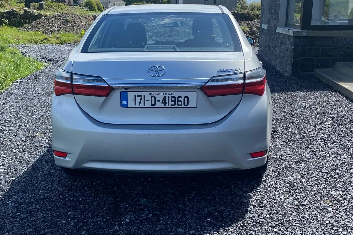 Toyota Corolla 2017 *open to trade with automatic* - Image 4