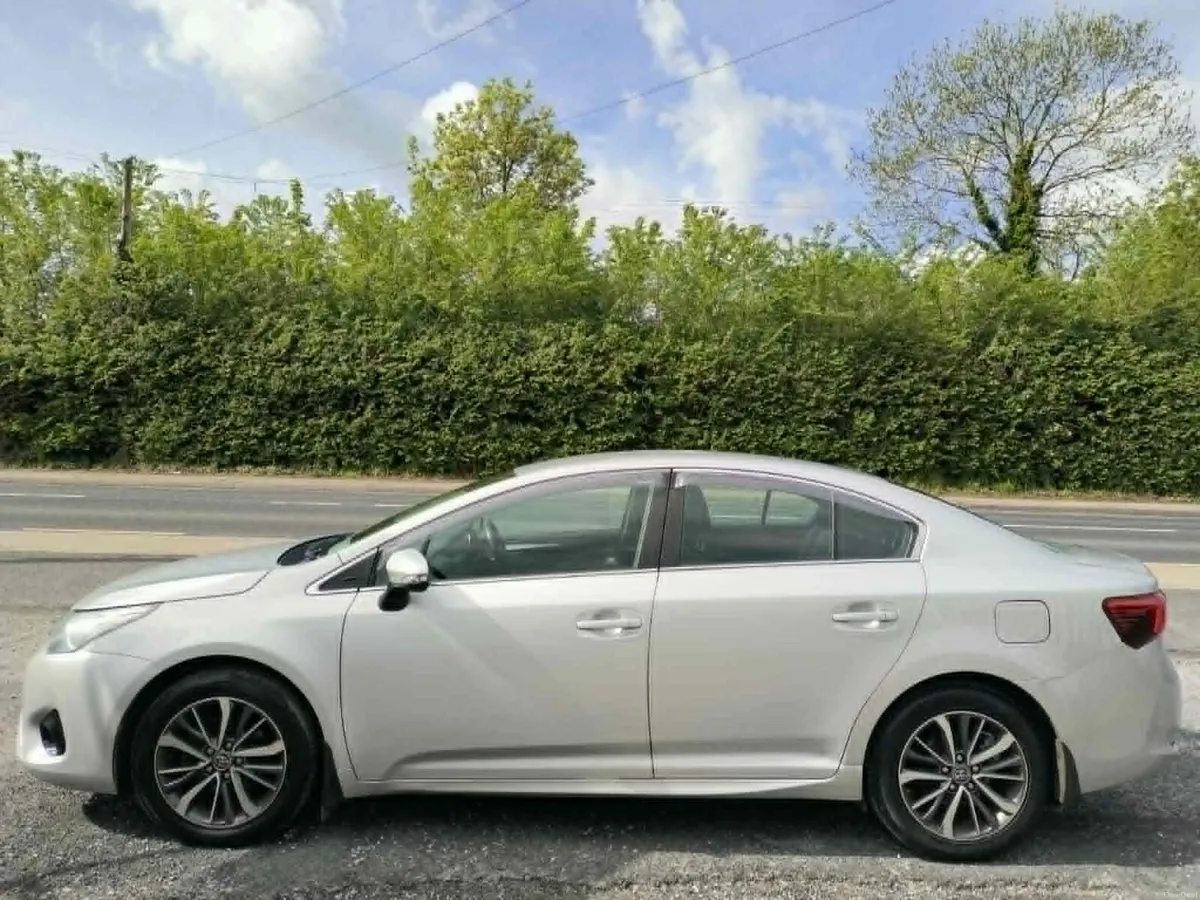 Toyota Avensis 1.6D 2017 - Image 4