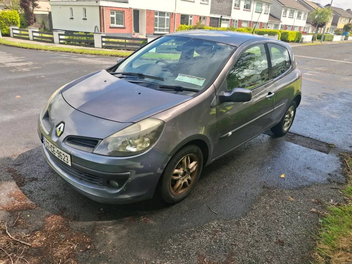 07 Renault Clio 6 mths tax and test - Image 2