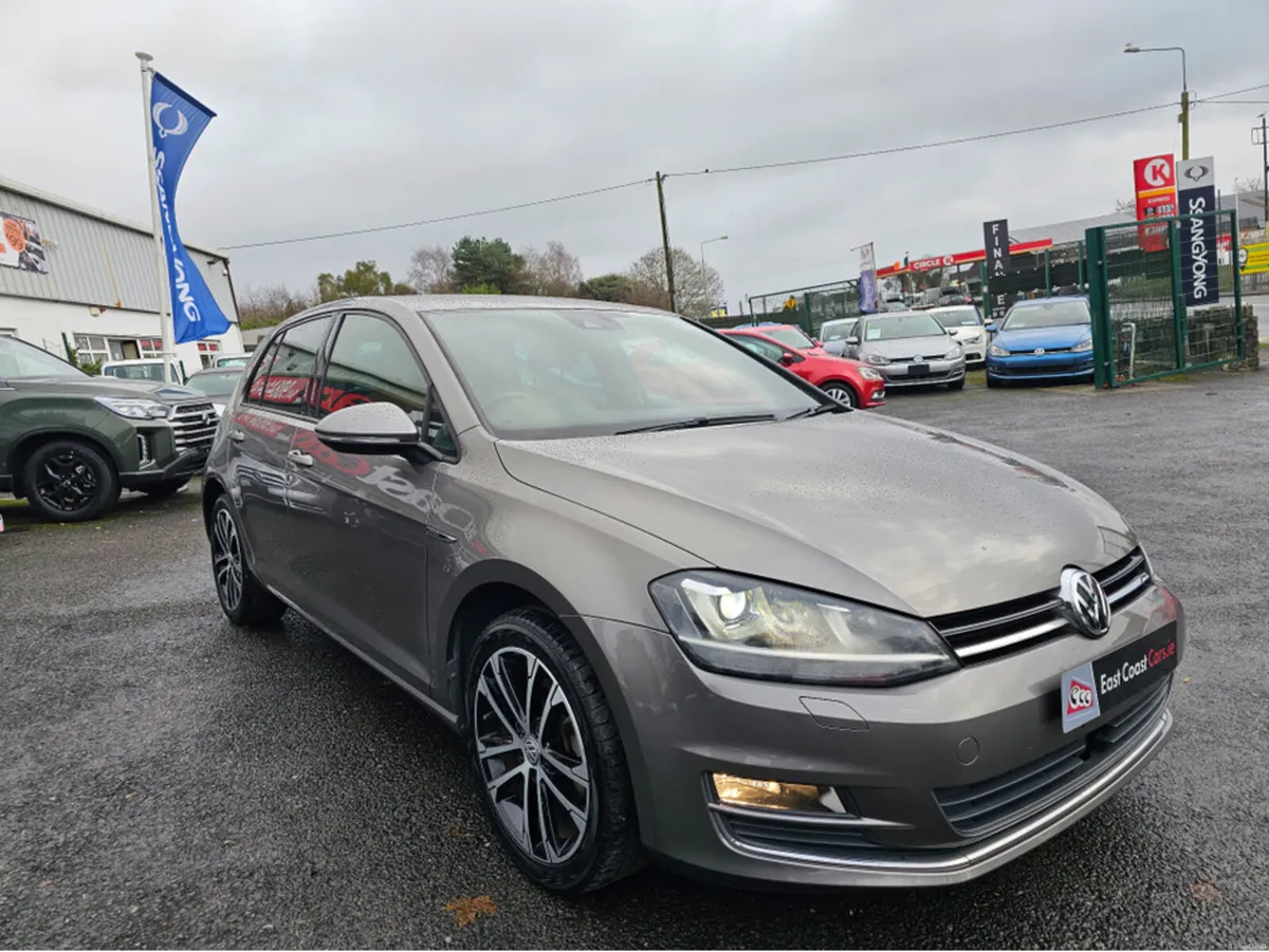 Volkswagen Golf (142) 1.4 TSI SPECIAL TAN LEATHER - Image 4
