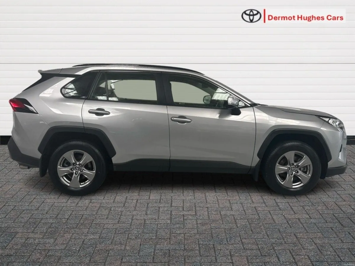 Toyota RAV4 HYBRID LUNA 4DR AUTO - Image 3