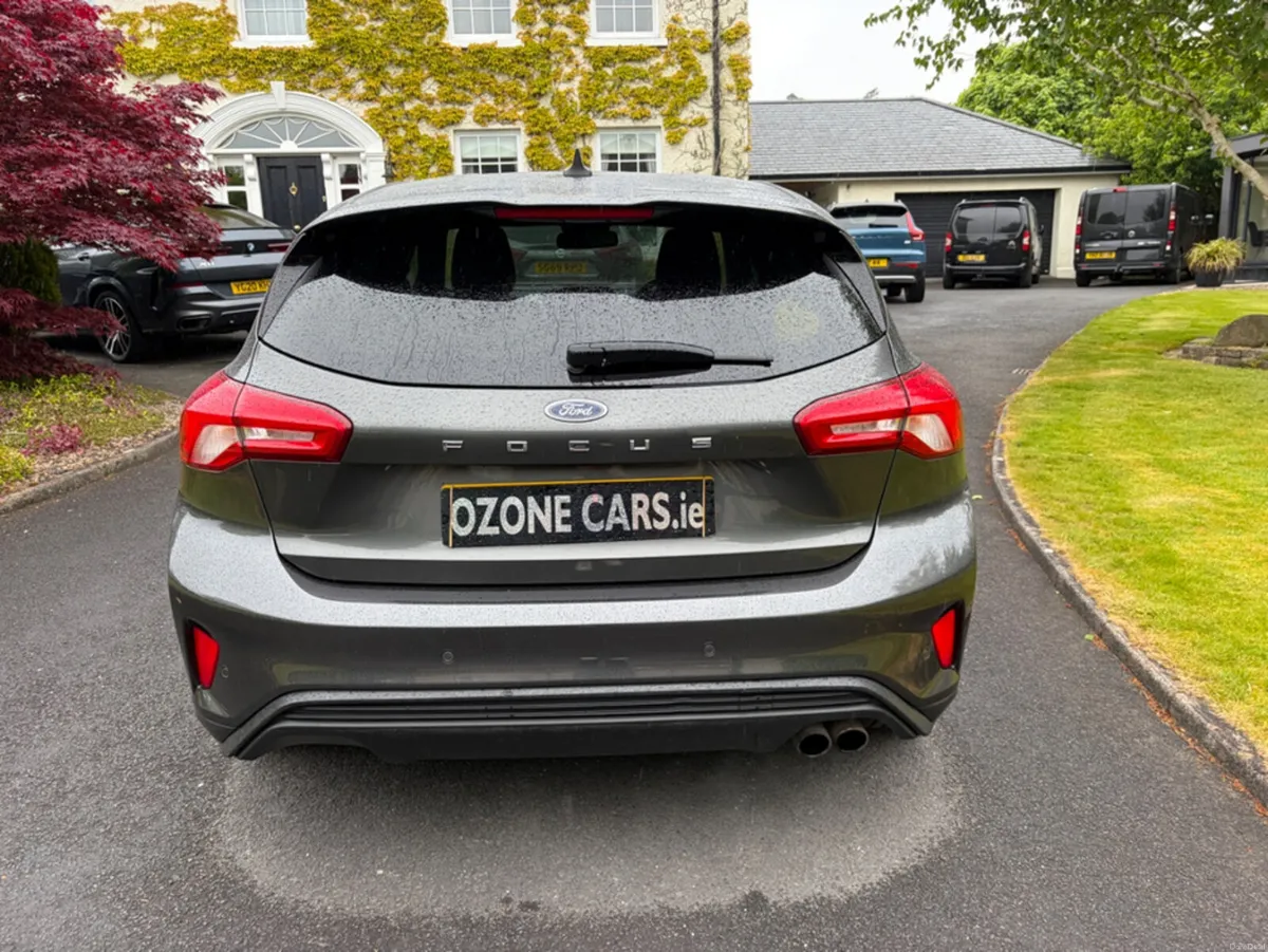 Ford Focus ST-LINE X TDCI AUTO - Image 3