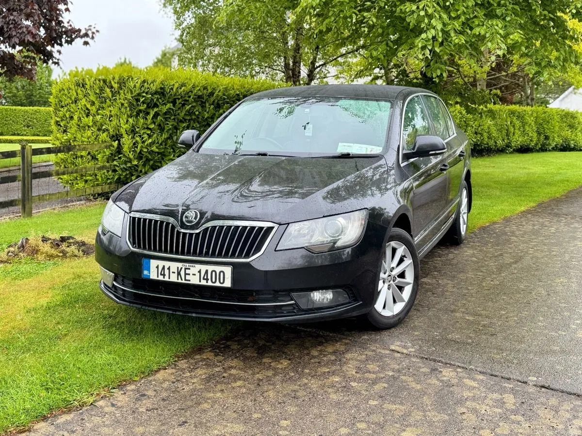 Skoda superb 2.0 TDI DSG Automatic.   €4250 - Image 1