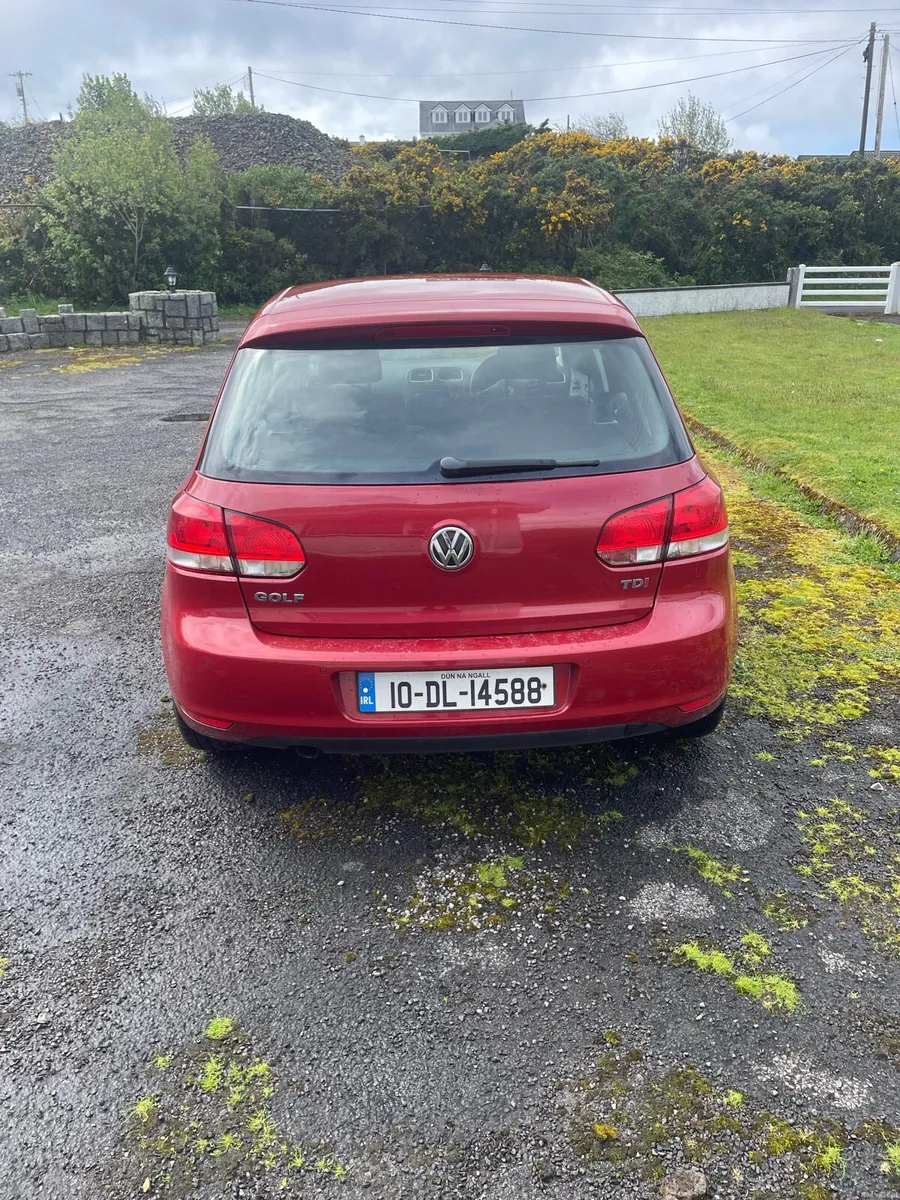 2010 Volkswagen Golf - Image 4