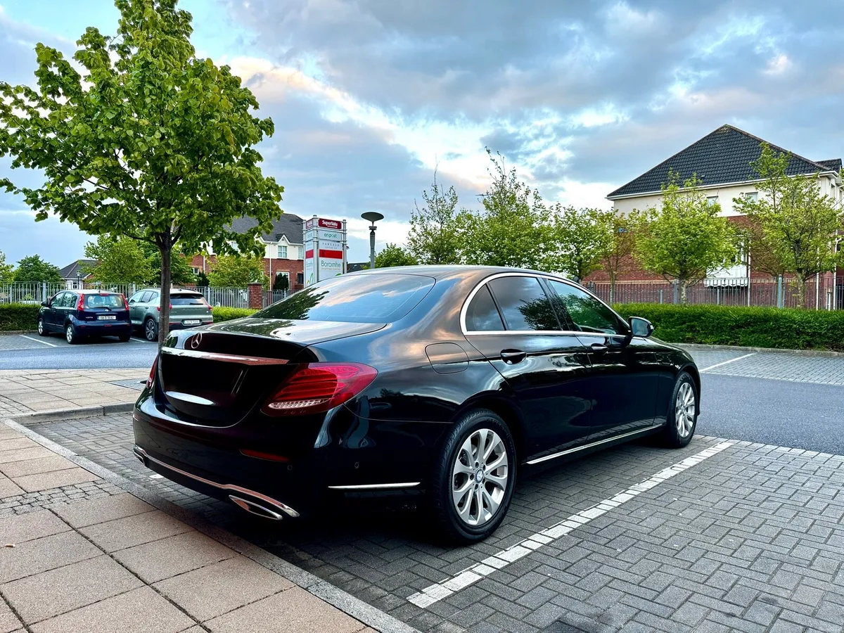 Mercedes Benz E-class 200d low mileage - Image 1