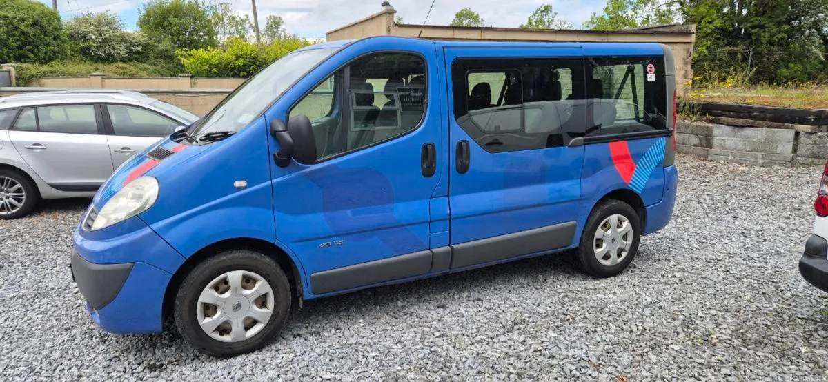 Renault trafic sl270 9 seats - Image 4