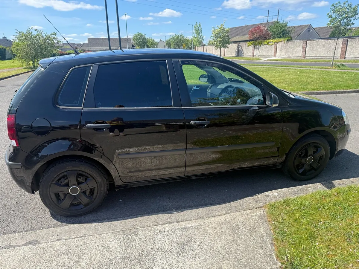 Car - Image 1