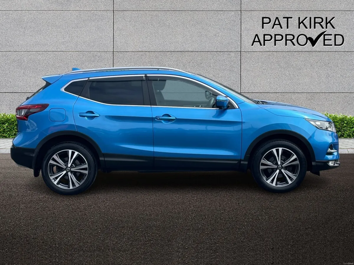 Nissan Qashqai Hatchback N-Connecta - Image 3