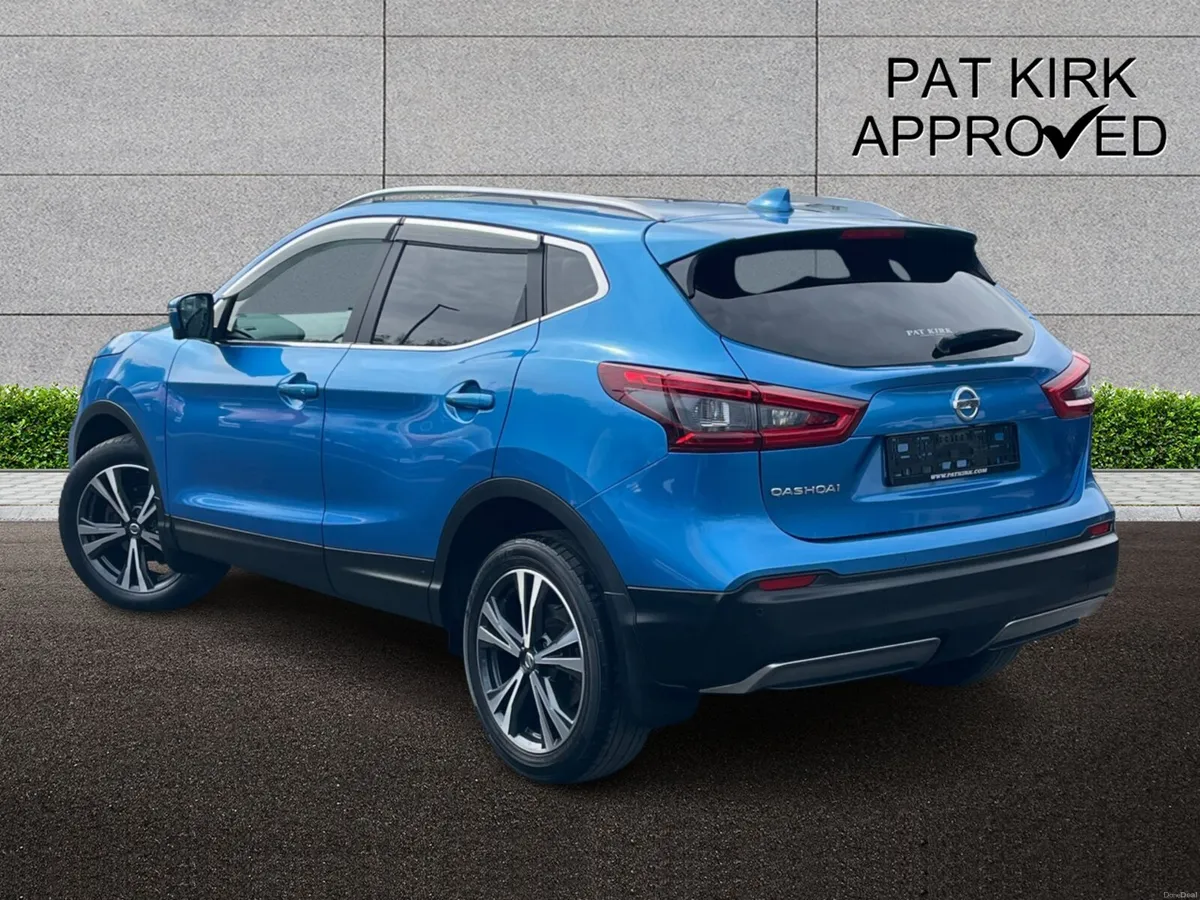 Nissan Qashqai Hatchback N-Connecta - Image 2