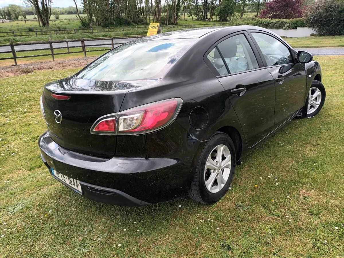 Mazda 3 diesel  tax and tested - Image 3