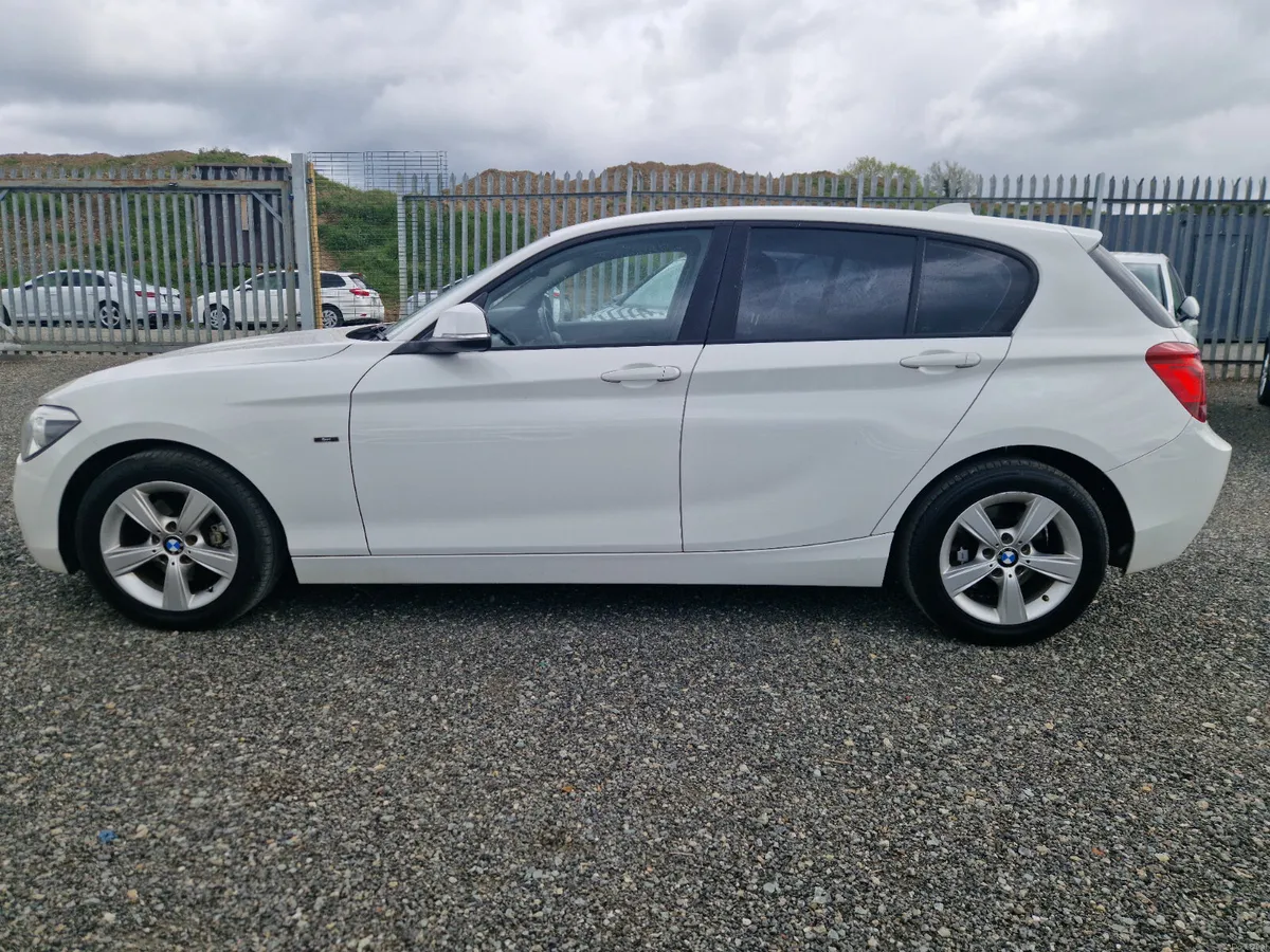 BMW 1-Series Sports | Auto - Image 4