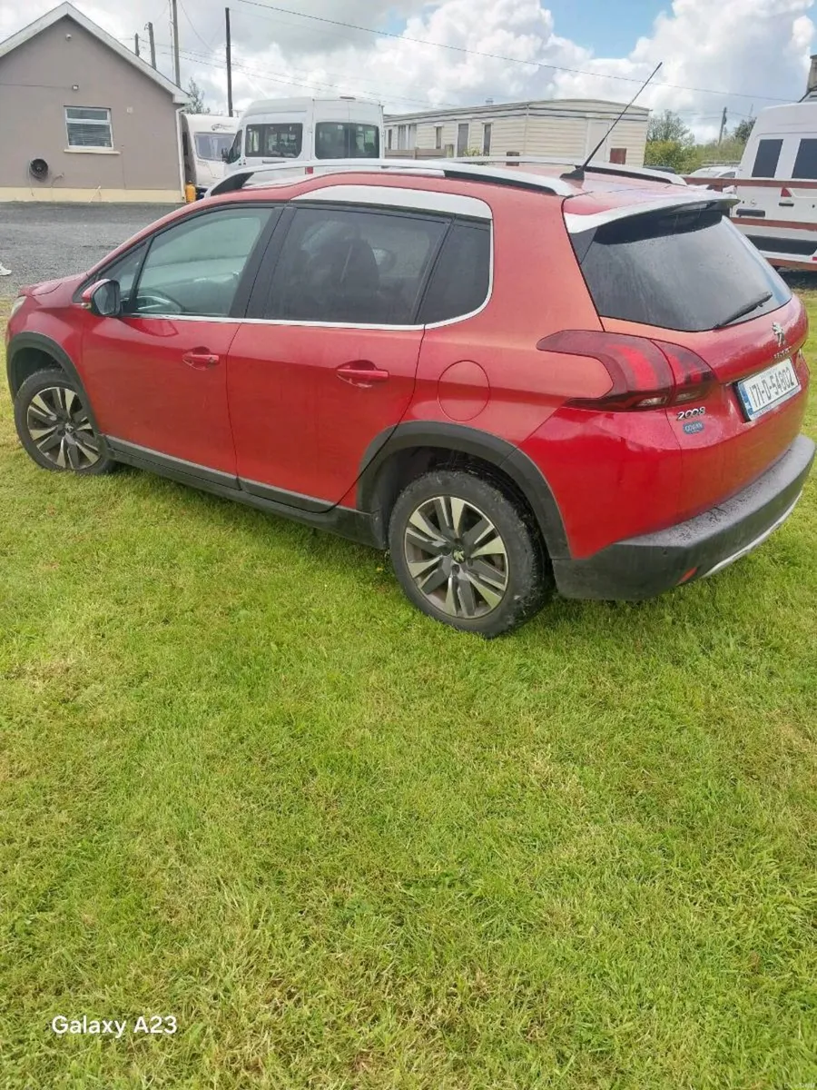Car - Image 4