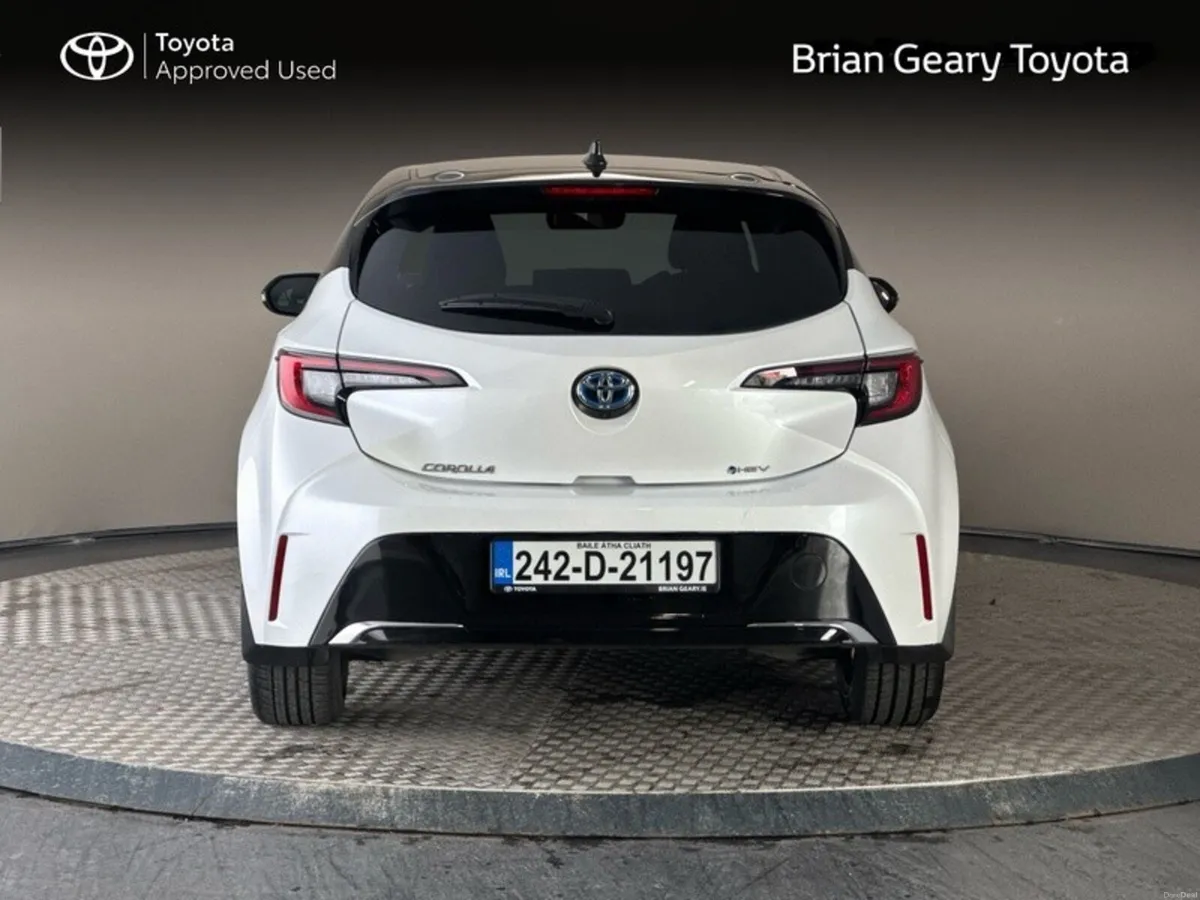 Toyota Corolla HYBRID LUNA SPORT H/B - Image 4