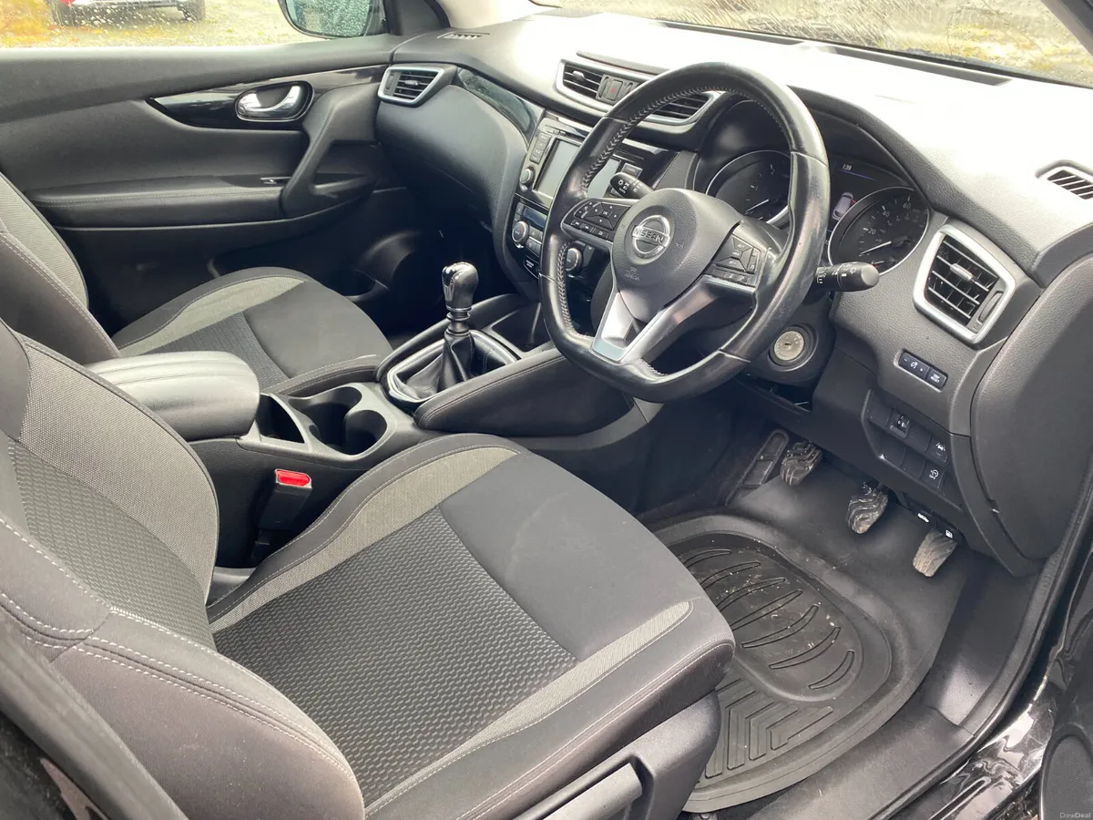 Nissan Qashqai 1.5 DCI ACENTA PREMIUM 115PS 5DR - Image 4