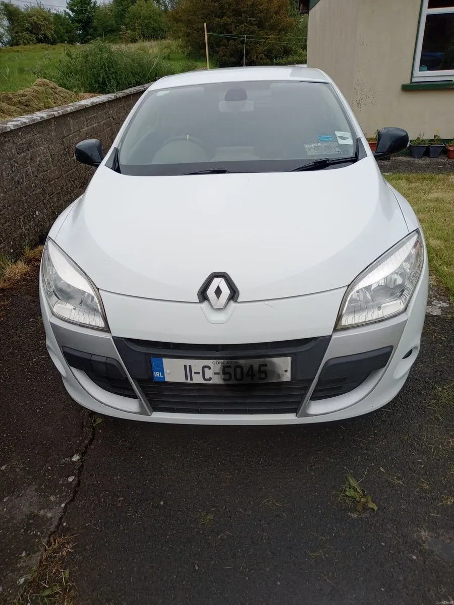 Renault Megane 2011 - Image 1