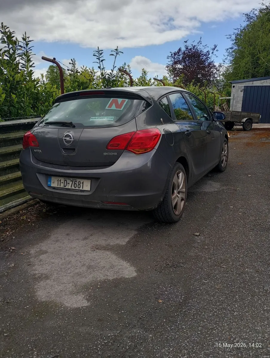 Opel Astra 2011 - Image 3