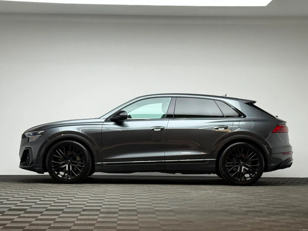 Audi Q8 S LINE BLK ED 55 TFSI E QUATTRO - Image 4