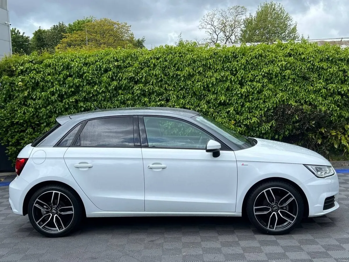 Audi A1 S-LINE PACK 1.0 TFSI AUTO // SERVICE HISTO - Image 2