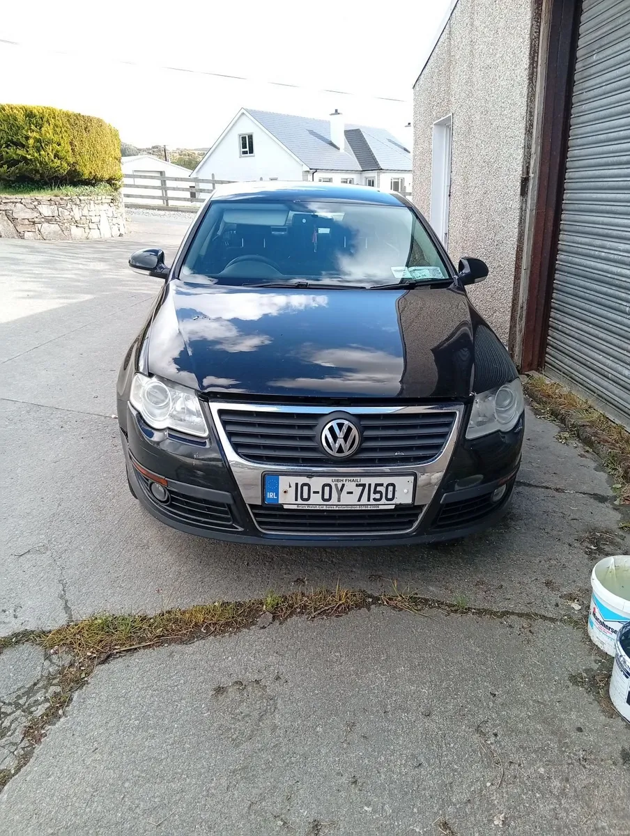 Volkswagen Passat 2010 - Image 5