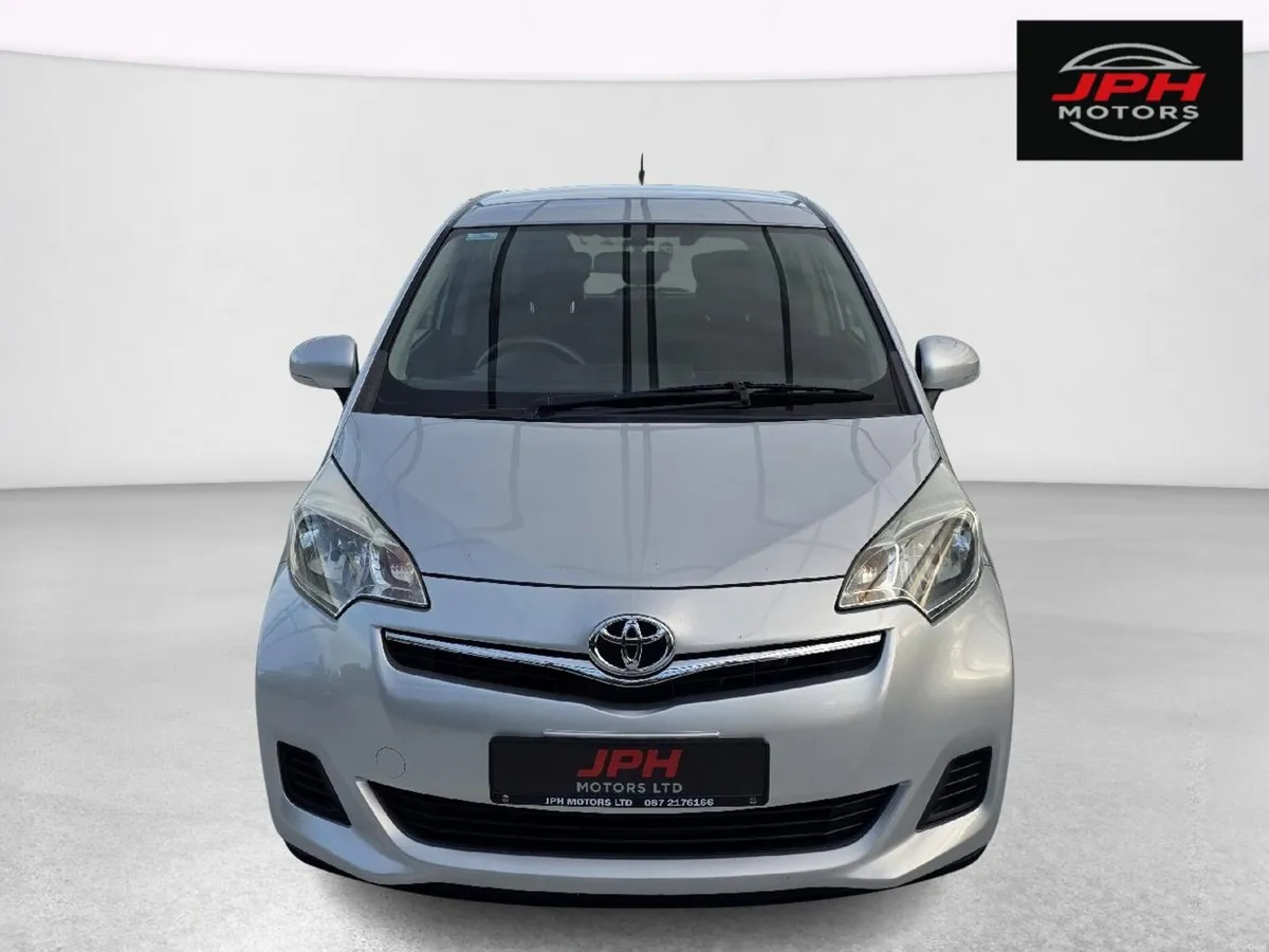 Toyota Verso 5 Seater - Image 3