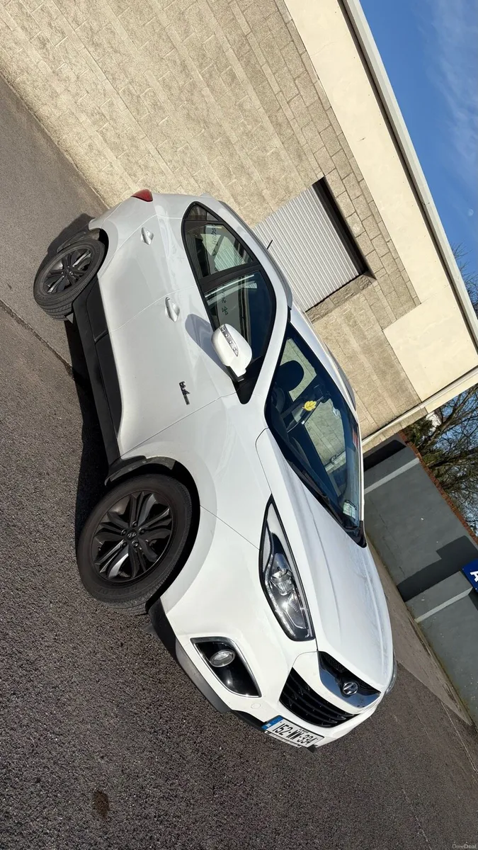 URGENT Hyundai ix35 2015 - Image 4