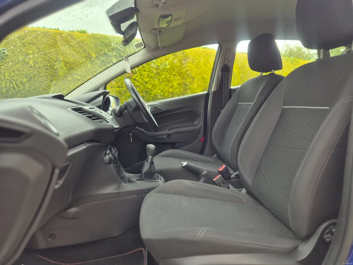 2017'FORD FIESTA 1.25 PETROL - Image 4