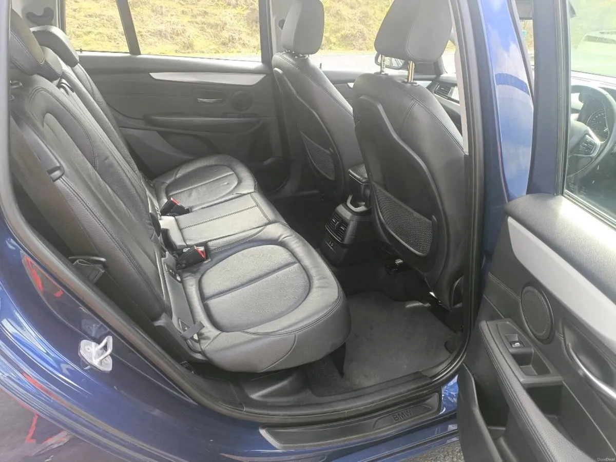 Bmw grand tourer 7seats - Image 4