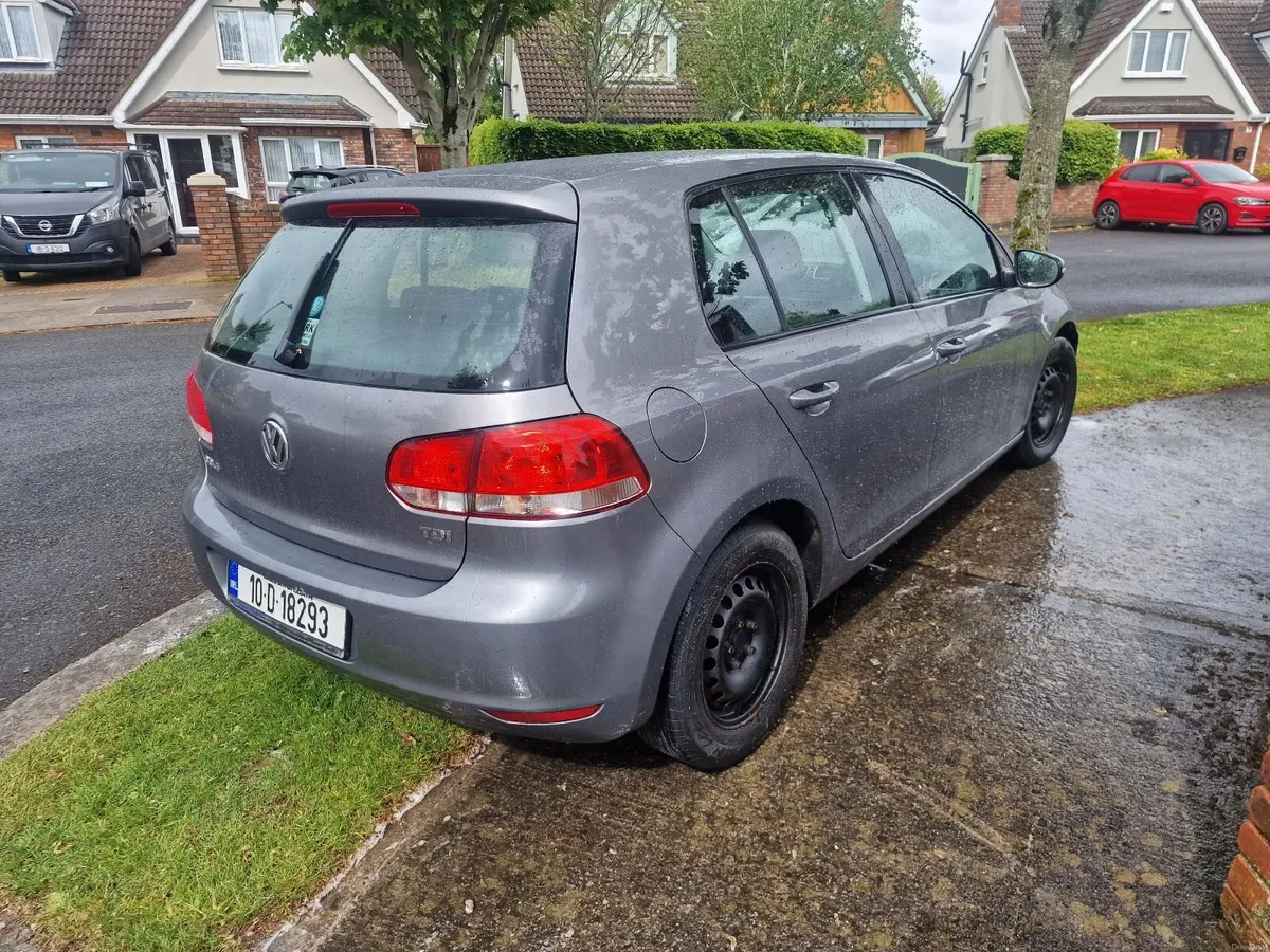 Volkswagen Golf 2010 Diesel - Image 4