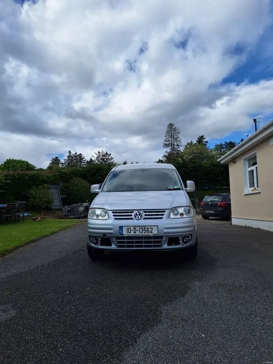 2010 Volkswagen Caddy - Image 3