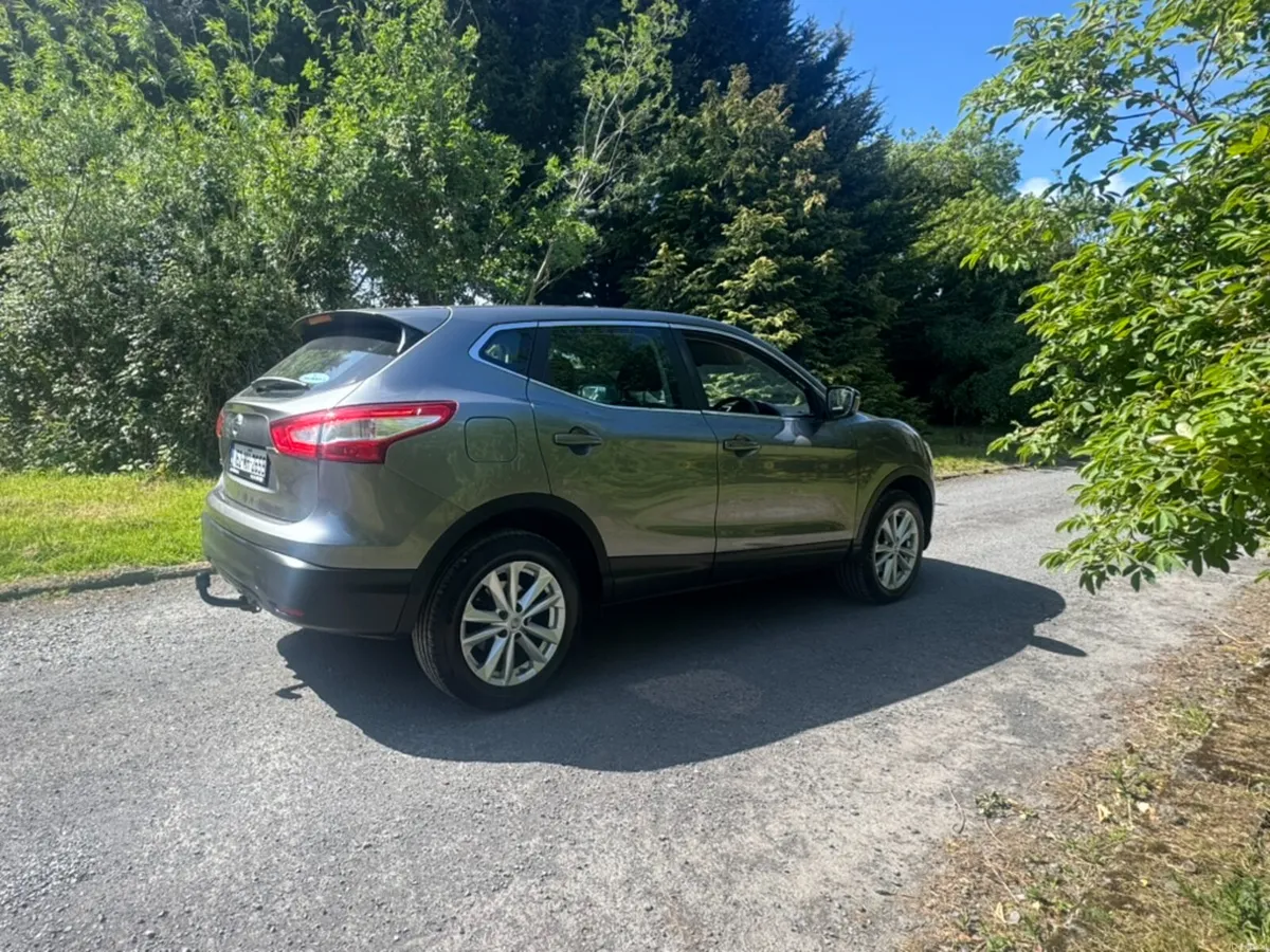 2016 Nissan Qashqai Acenta 1.5 dCi Diesel — Manual - Image 2