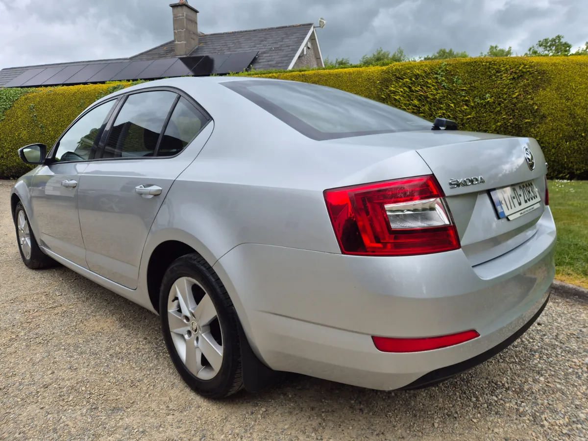 2017'SKODA OCTAVIA 1.6 TDI Ambition - Image 6