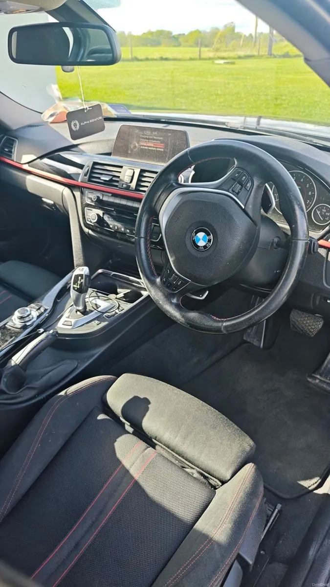 BMW 3-Series 2016 - Image 3