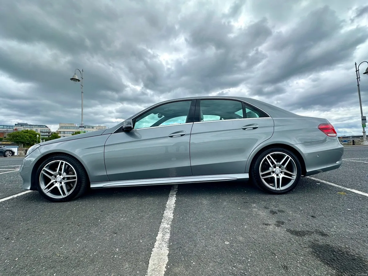 Mercedes-Benz E350 AMG Sport 2014 - Image 4