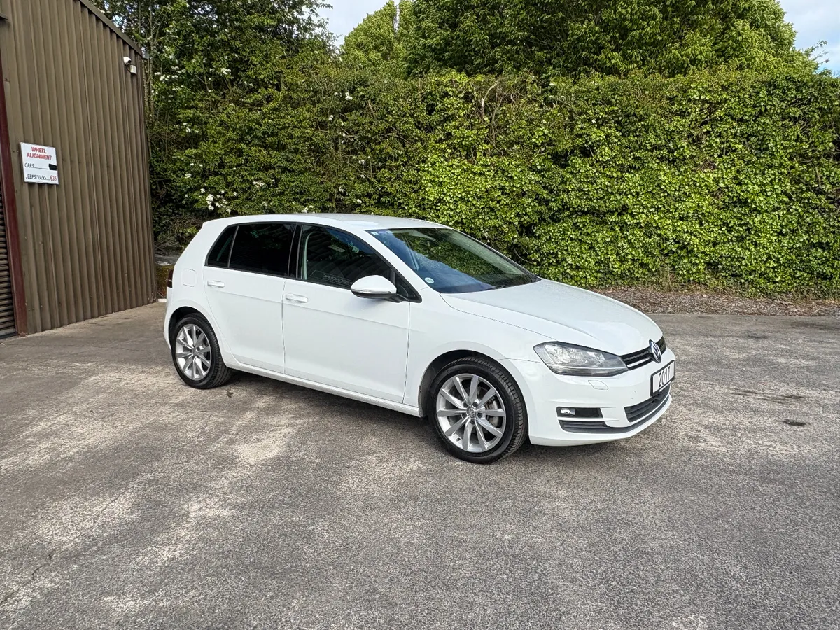 2017 VW GOLF 1.2 PETROL AUTOMATIC COMFORTLINE - Image 1