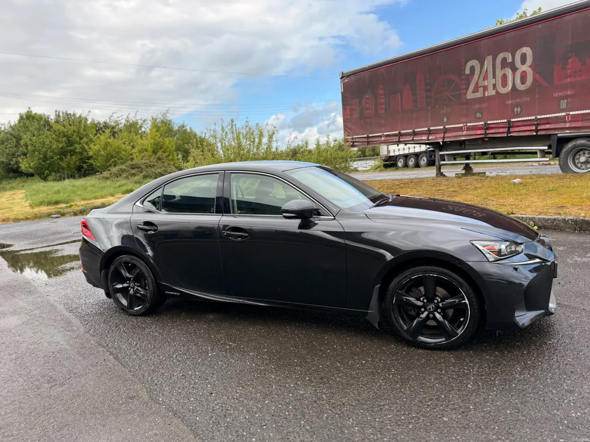 LEXUS IS 300H F SPORT 2.5L Petrol Hybrid - Image 2