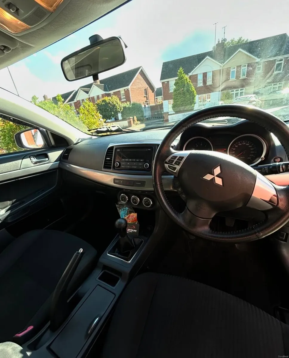 Mitsubishi Lancer - Image 4