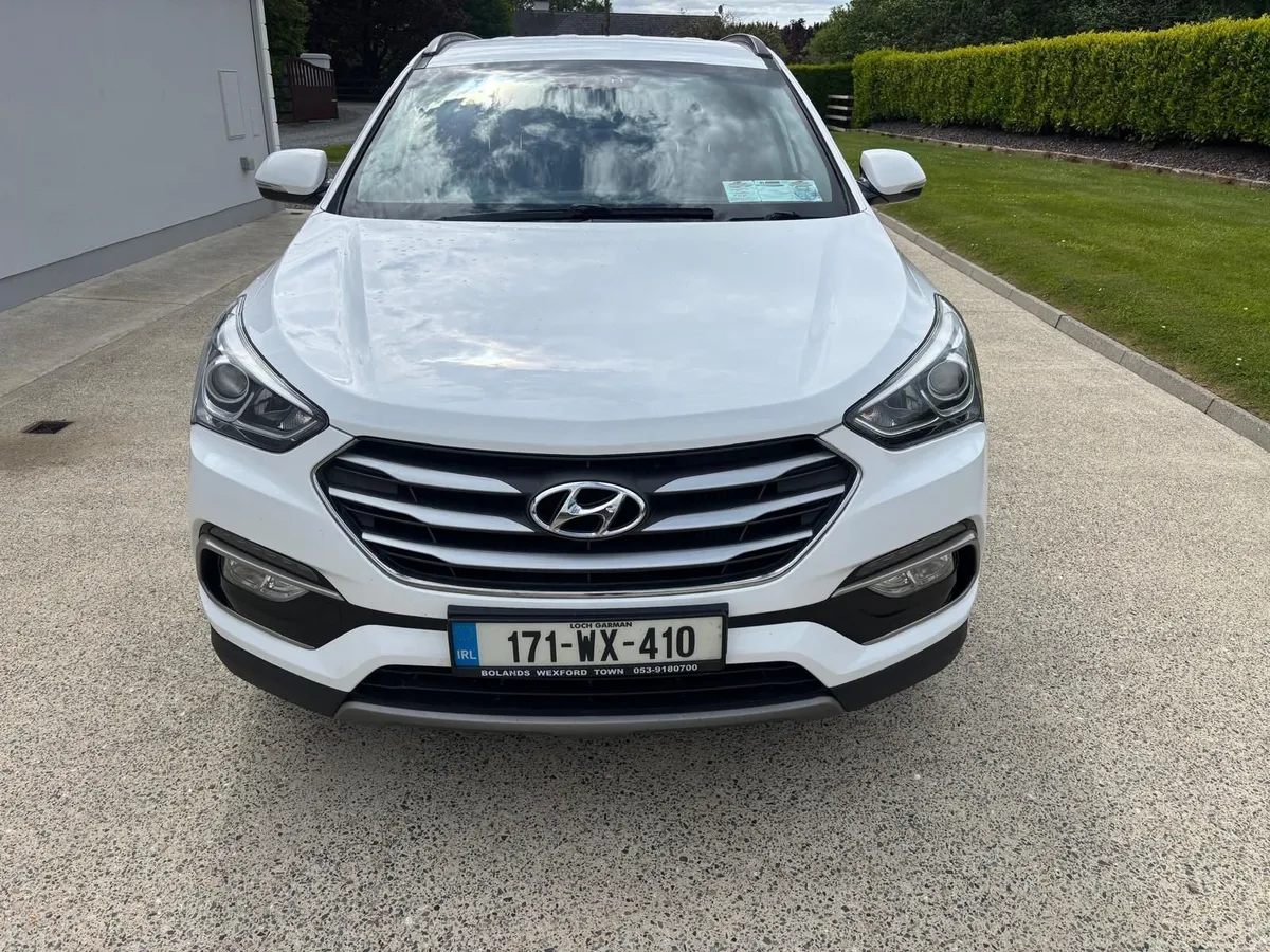 Hyundai Santa Fe 2017 - Image 6